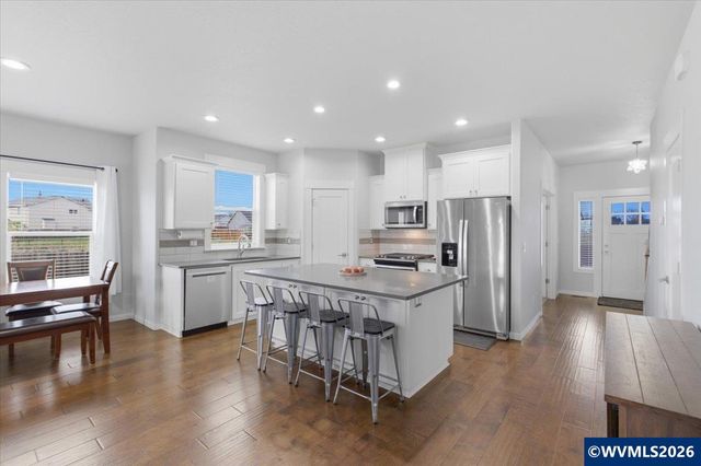 6316 NE Planter St, Albany, OR 97321