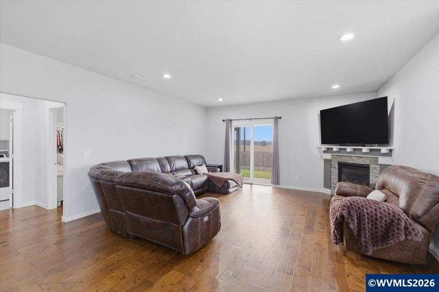 6316 NE Planter St, Albany, OR 97321