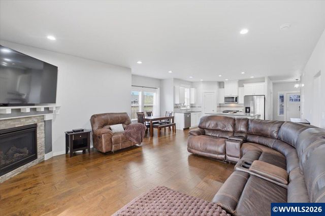 6316 NE Planter St, Albany, OR 97321