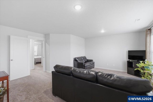 6316 NE Planter St, Albany, OR 97321