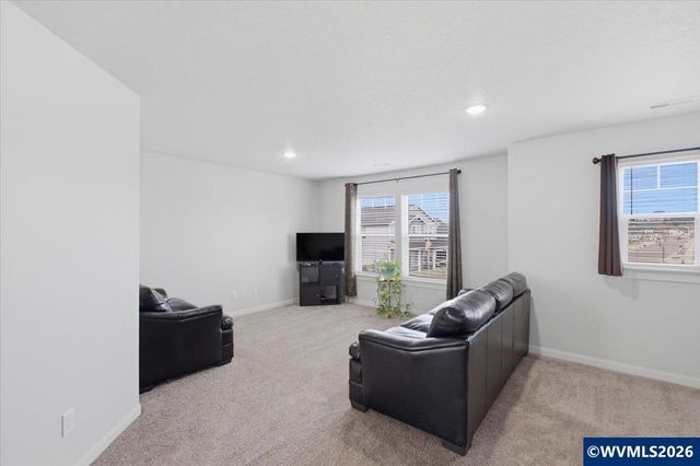 6316 NE Planter St, Albany, OR 97321