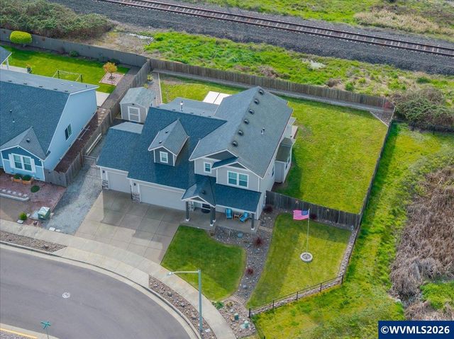 6316 NE Planter St, Albany, OR 97321