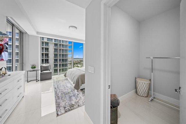 3100 N Ocean Drive H-1608, Singer Island, FL 33404