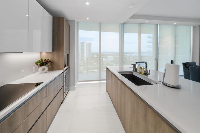 3100 N Ocean Drive H-1608, Singer Island, FL 33404