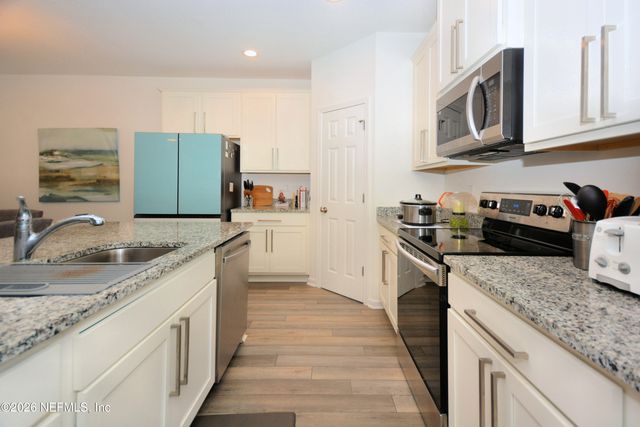 1688 SANCTUARY Way, Fleming Island, FL 32003