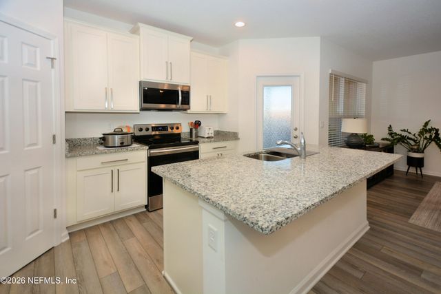 1688 SANCTUARY Way, Fleming Island, FL 32003