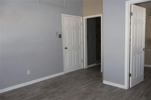 4732 W LAWN AVENUE, Tampa, FL 33611