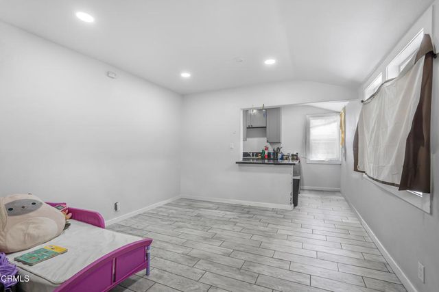 136 N Garfield Avenue, Oxnard, CA 93030