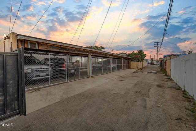 136 N Garfield Avenue, Oxnard, CA 93030