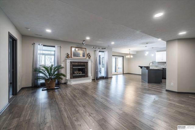 19882 Chicago Street, Elkhorn, NE 68022