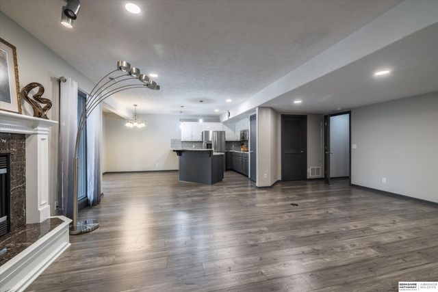 19882 Chicago Street, Elkhorn, NE 68022