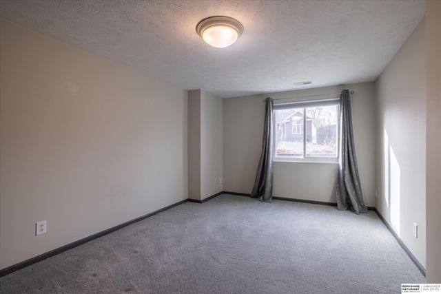 19882 Chicago Street, Elkhorn, NE 68022