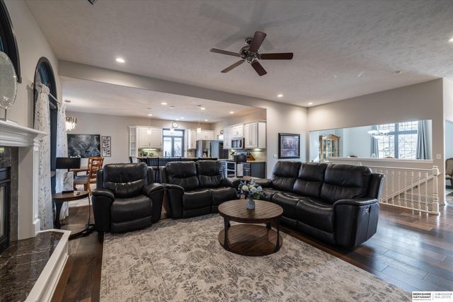 19882 Chicago Street, Elkhorn, NE 68022