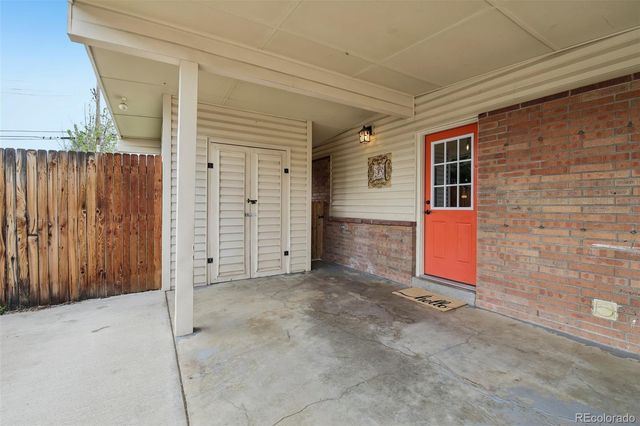 6035 Dover Street, Arvada, CO 80004