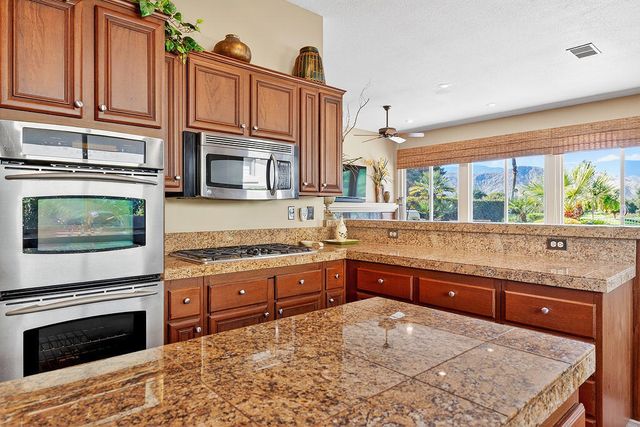 128 Kavenish Drive, Rancho Mirage, CA 92270