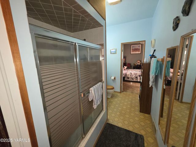 410 S 9th Ave, Yakima, WA 98902