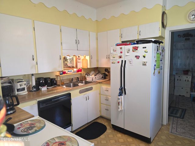 410 S 9th Ave, Yakima, WA 98902