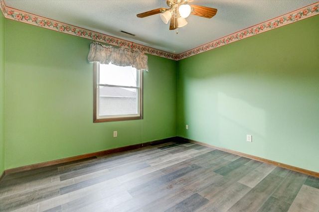 1208 49th Street 1, West Des Moines, IA 50266