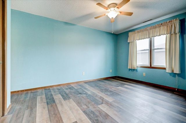 1208 49th Street 1, West Des Moines, IA 50266