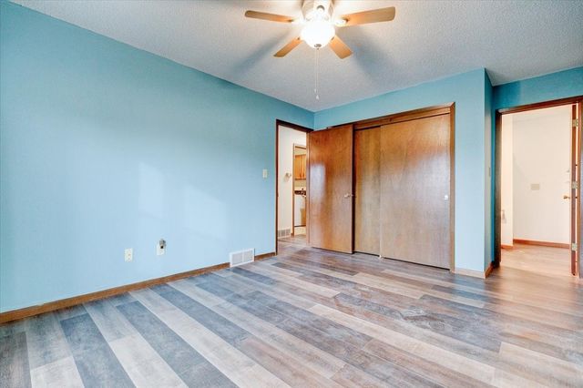 1208 49th Street 1, West Des Moines, IA 50266