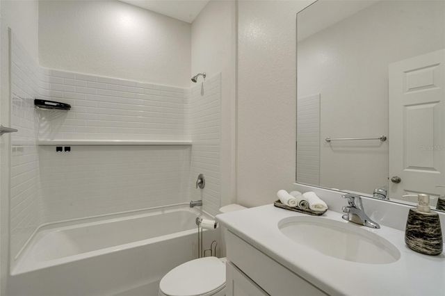 1452 SE 13TH TERRACE, Cape Coral, FL 33990