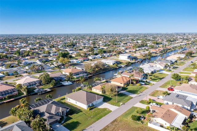 1452 SE 13TH TERRACE, Cape Coral, FL 33990