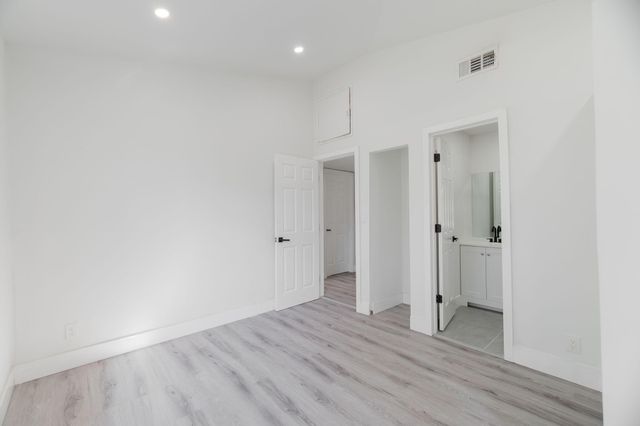 113 SE 8th Avenue, Boynton Beach, FL 33435