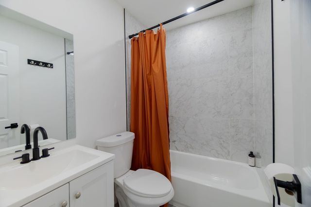 113 SE 8th Avenue, Boynton Beach, FL 33435