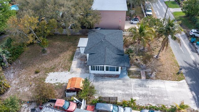 113 SE 8th Avenue, Boynton Beach, FL 33435