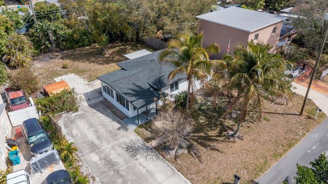 113 SE 8th Avenue, Boynton Beach, FL 33435