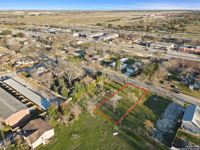 217 E LINDBERGH BLVD, Universal City, TX 78148