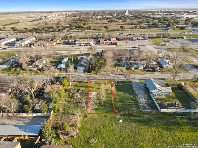 217 E LINDBERGH BLVD, Universal City, TX 78148
