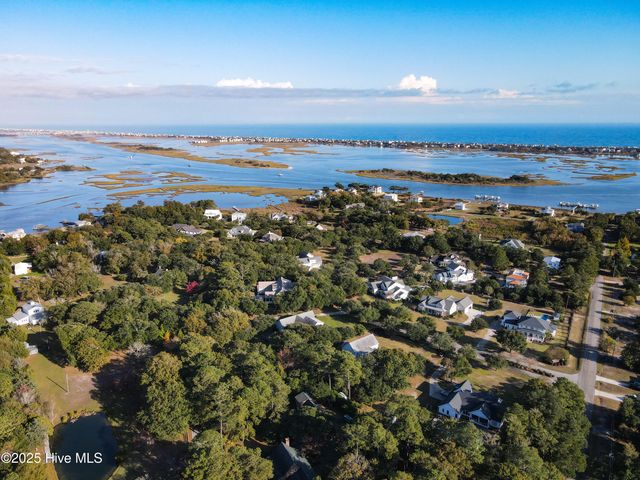 53 Ballast Point Road, Hampstead, NC 28443