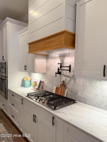 53 Ballast Point Road, Hampstead, NC 28443