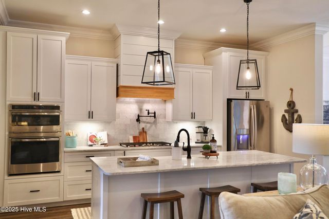 53 Ballast Point Road, Hampstead, NC 28443