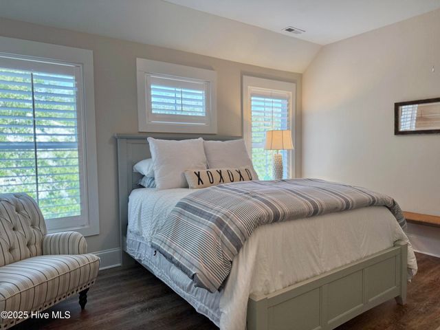 53 Ballast Point Road, Hampstead, NC 28443