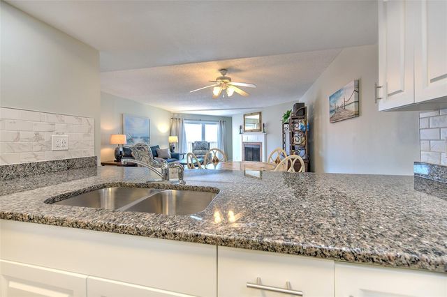 18400 GULF BOULEVARD 2405, Indian Shores, FL 33785