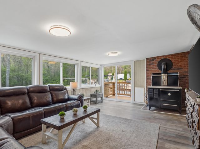111 Hurtt Court, Chickamauga, GA 30707