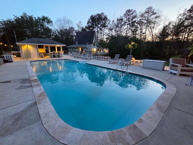 111 Hurtt Court, Chickamauga, GA 30707