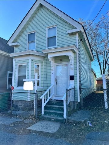 31 Merrill St, Lowell, MA 01852