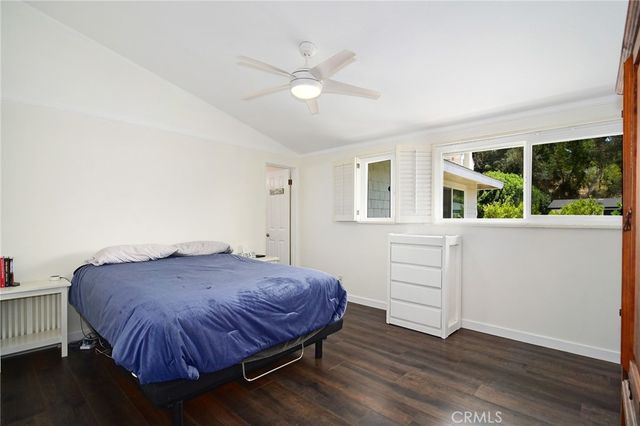 20643 Clarendon Street, Woodland Hills, CA 91367
