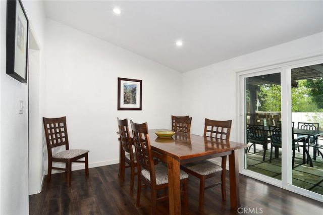 20643 Clarendon Street, Woodland Hills, CA 91367