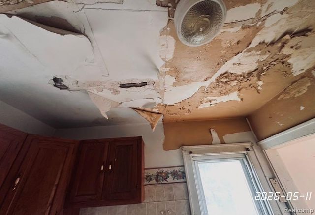 3331 S Liddesdale Street, Detroit, MI 48217