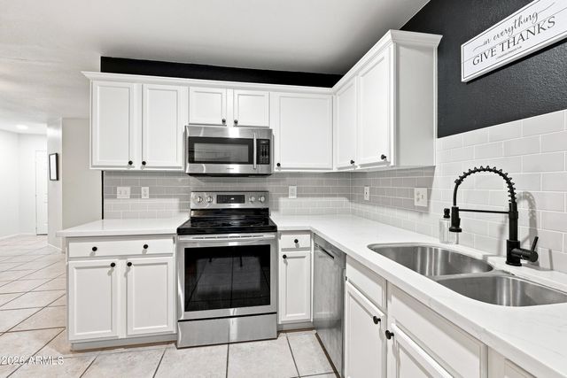 3454 S CHAPARRAL Road, Apache Junction, AZ 85119