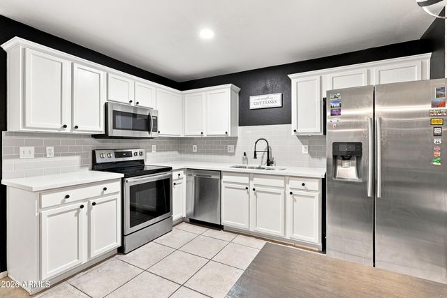 3454 S CHAPARRAL Road, Apache Junction, AZ 85119