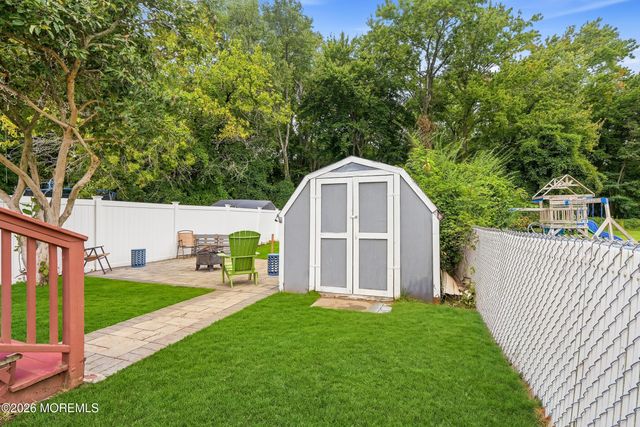 9 Briarcliff Place, Port Monmouth, NJ 07758