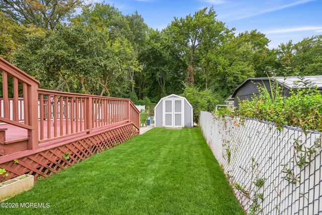 9 Briarcliff Place, Port Monmouth, NJ 07758