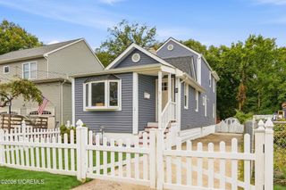 9 Briarcliff Place, Port Monmouth, NJ 07758