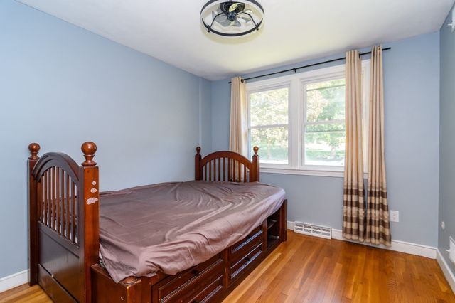 11 Mark St, Natick, MA 01760