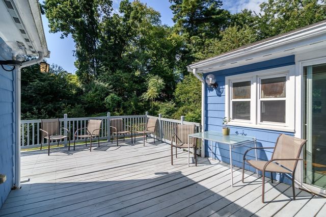 11 Mark St, Natick, MA 01760